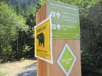 IMG 5706  Bear sighting warning near the top of the falls